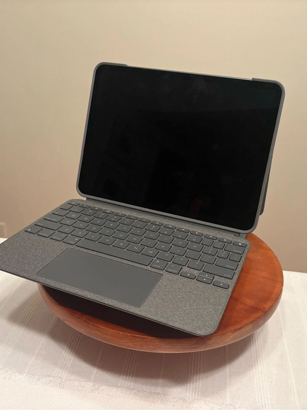 Logi Combo Touch iPad Case with Keyboard